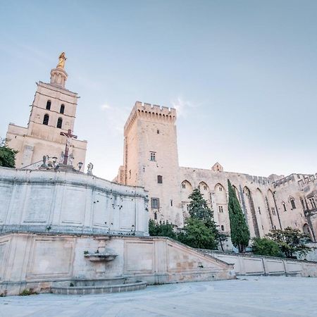 Place Du Palais Des Papes 3 Chambres Parking Climatisation 3 Salles De Bain أفينيون المظهر الخارجي الصورة