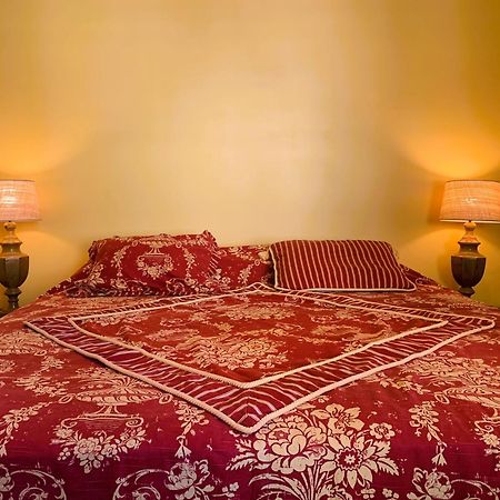 Place Du Palais Des Papes 3 Chambres Parking Climatisation 3 Salles De Bain أفينيون المظهر الخارجي الصورة