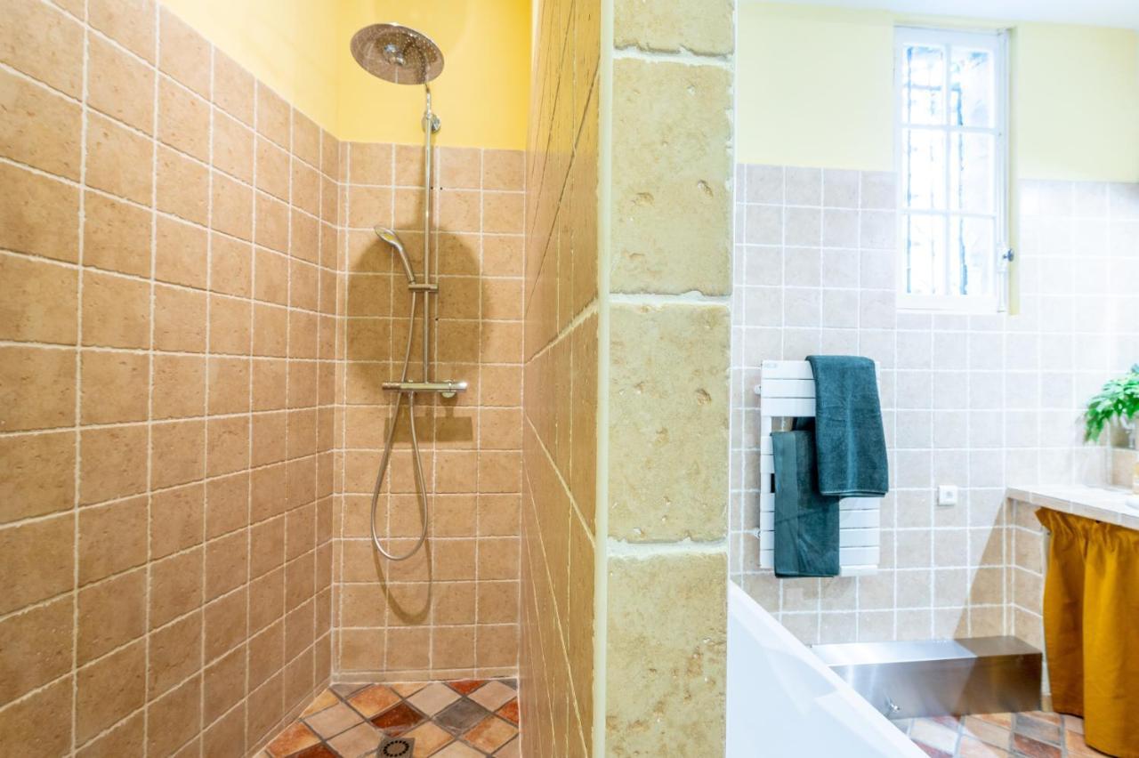 Place Du Palais Des Papes 3 Chambres Parking Climatisation 3 Salles De Bain أفينيون المظهر الخارجي الصورة